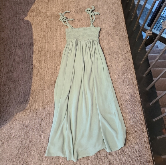 Pink Blush Maternity Dress - Picture 2 of 3